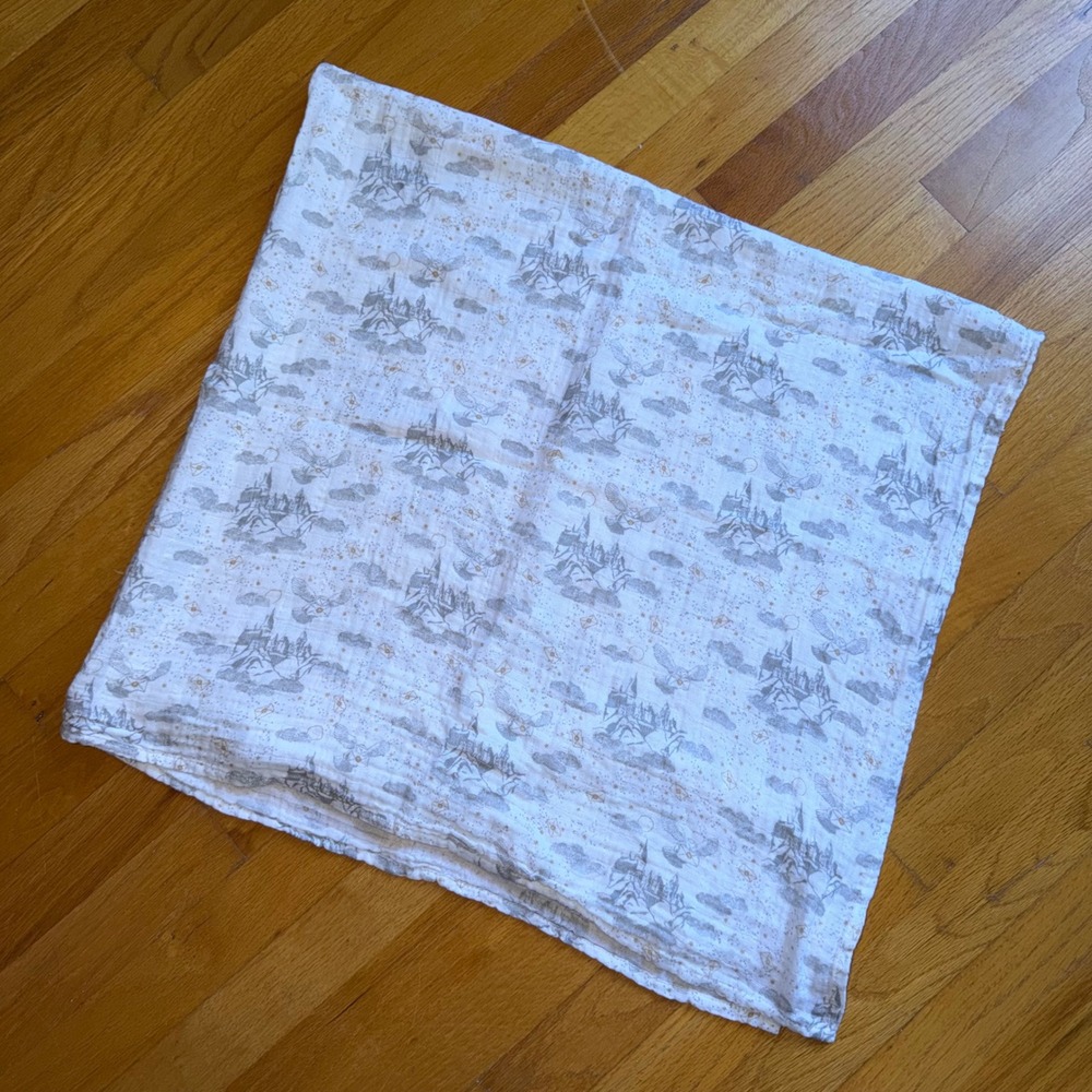 Aden + Anais Harry Potter Cotton Muslin Swaddle Blanket Hogwarts Hedwig Grey